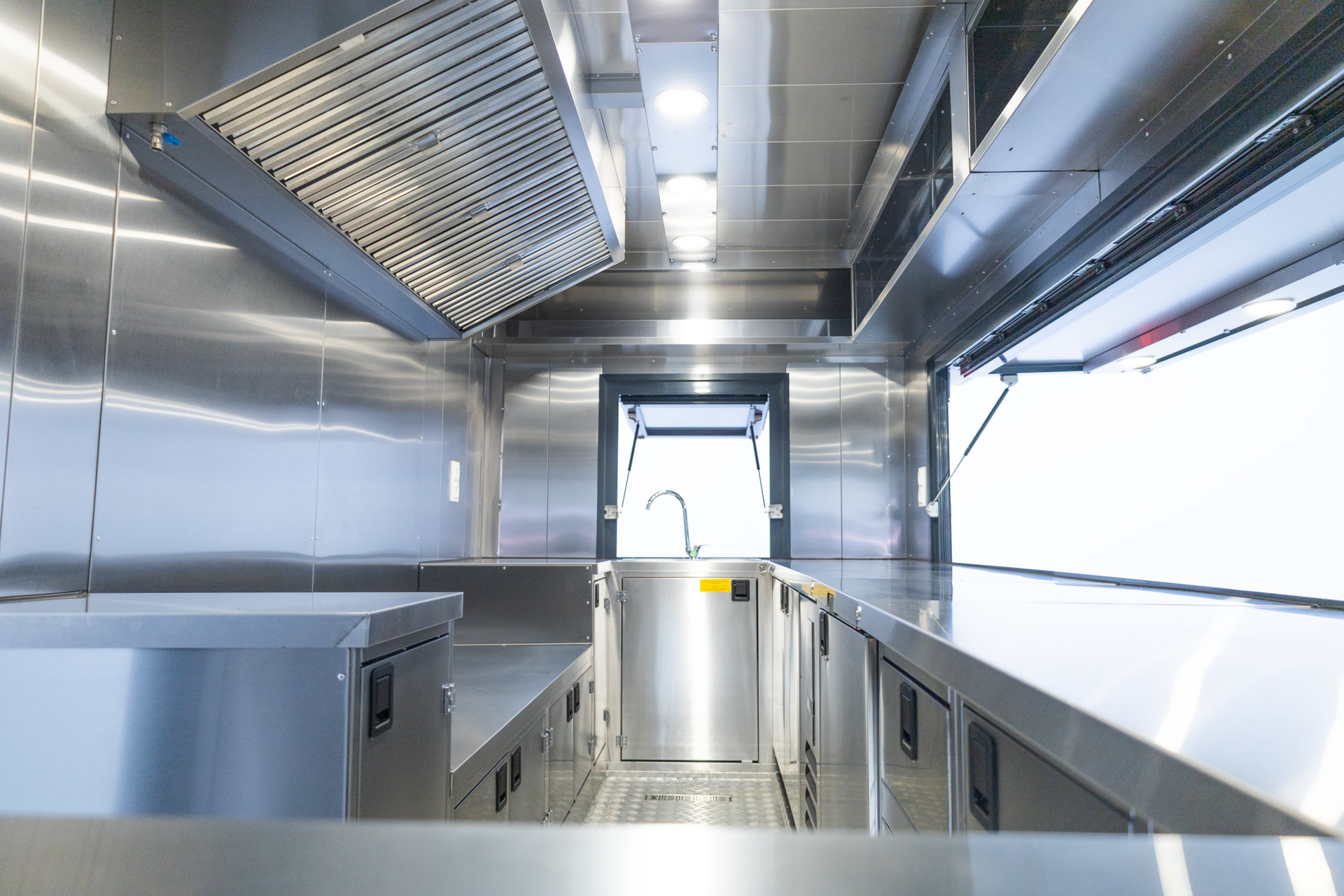 Ultimate Trailer 450 Interior 1